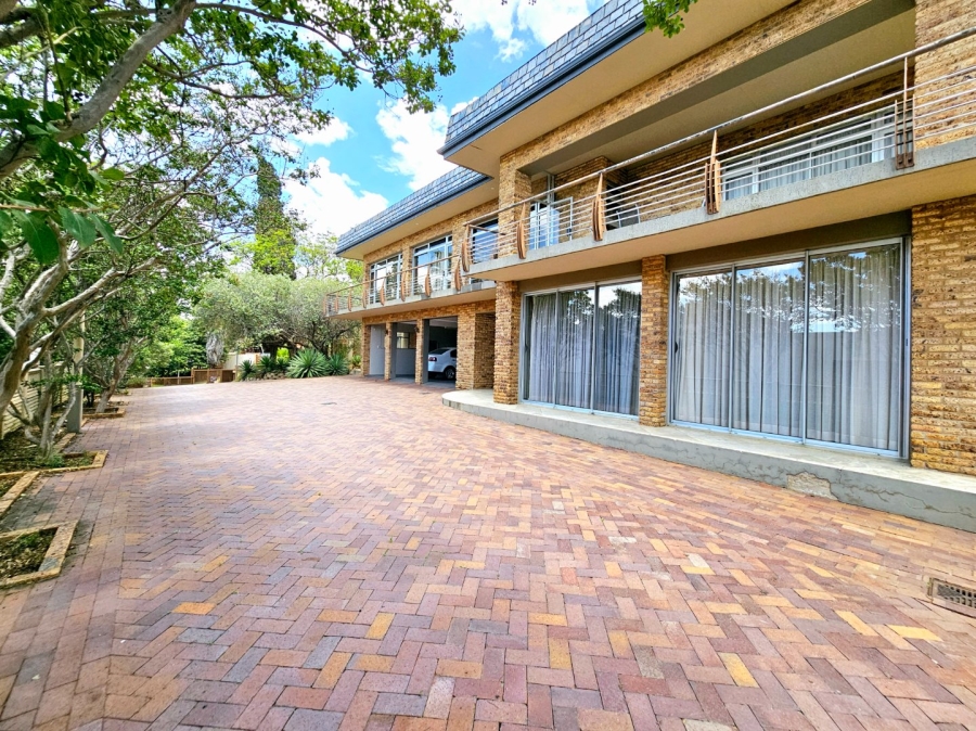 8 Bedroom Property for Sale in Waverley Free State